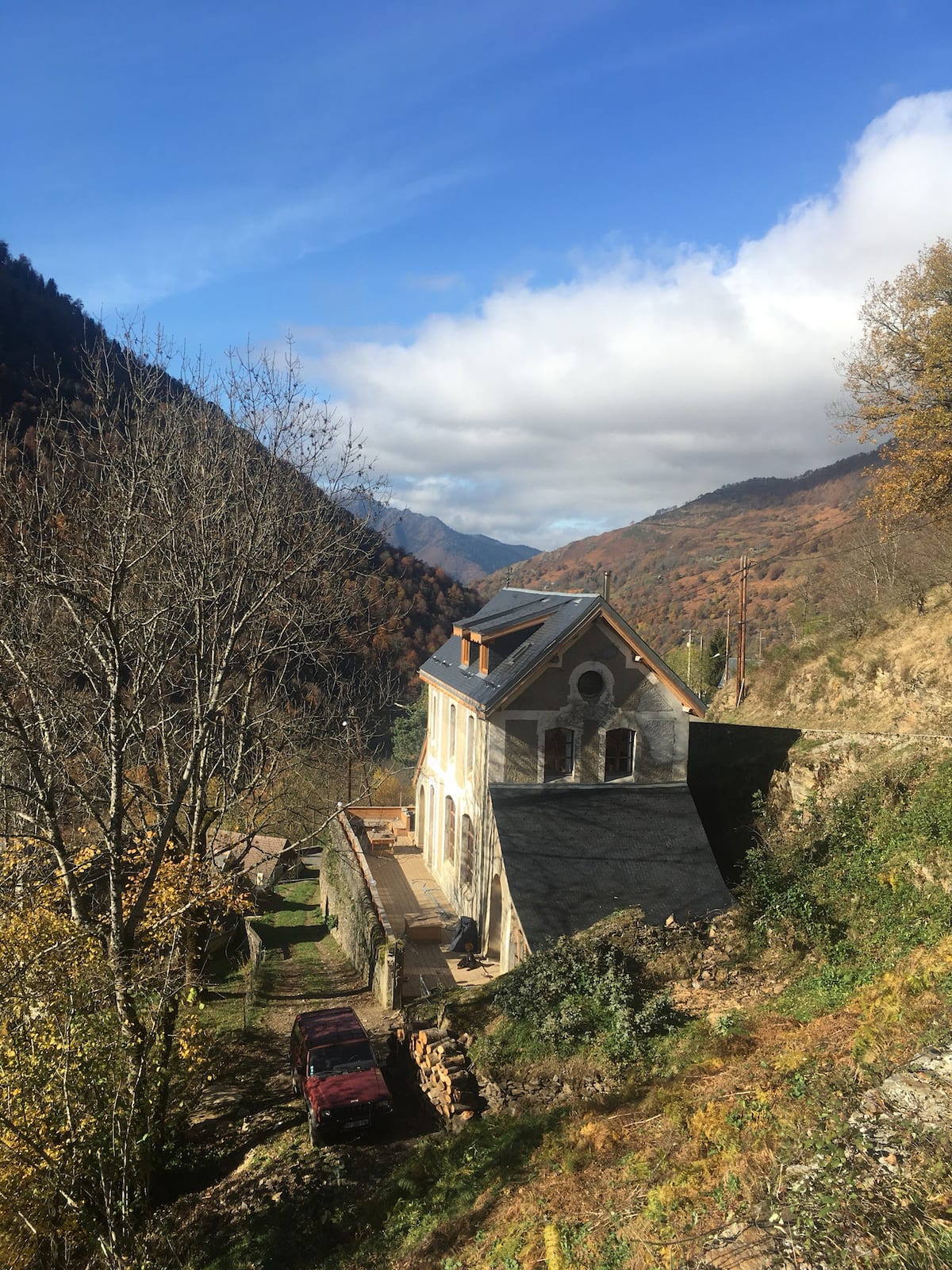 La Safranada : séjour au Pays de l’ours dans l’ancienne école à Labach de Melles