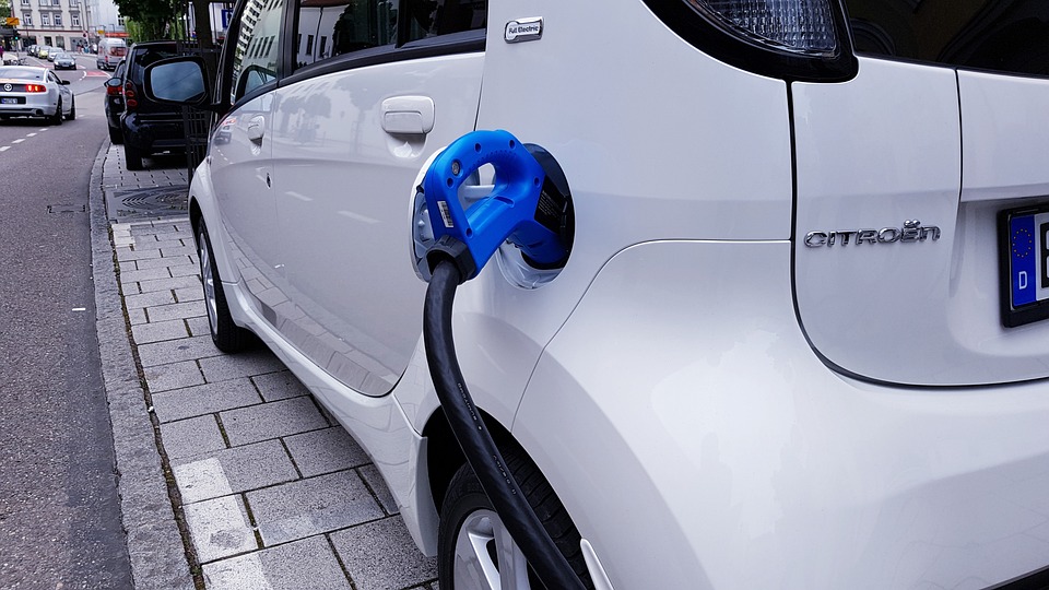 Leasing social la voiture électrique à 100€ par mois fait le plein