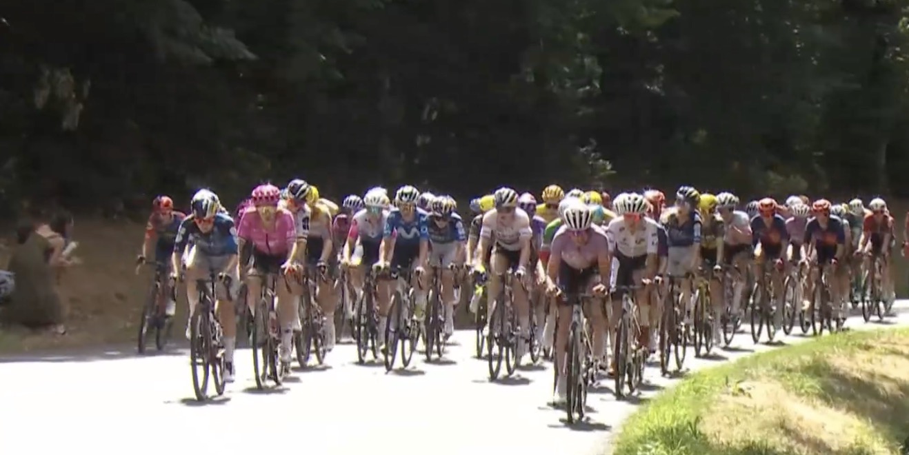 Tour de France Femmes 2026, étape 5 : Demi Vollering s'impose au Mont Brouilly
