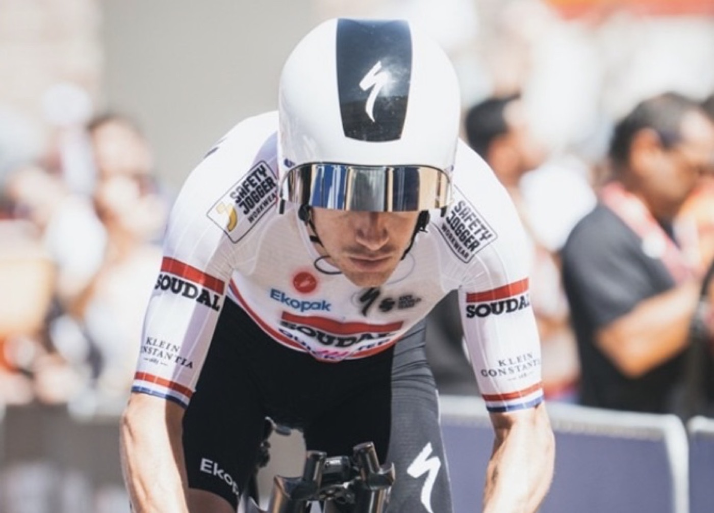 Vuelta 2026 : Stefan Küng gagne le chrono de Jerez, Mas garde le rouge